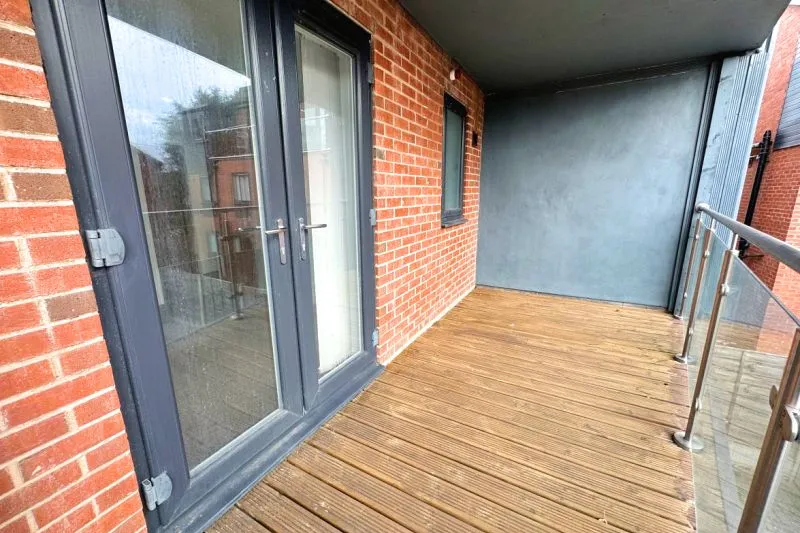 11 bed Block of Flats For Auction