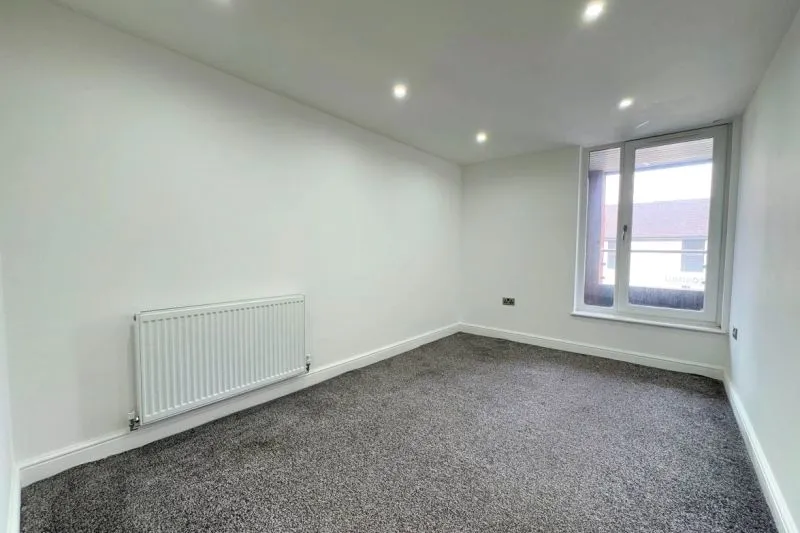 11 bed Block of Flats For Auction