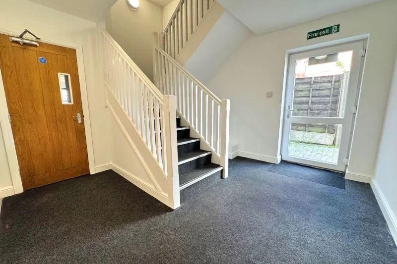 11 bed Block of Flats For Auction