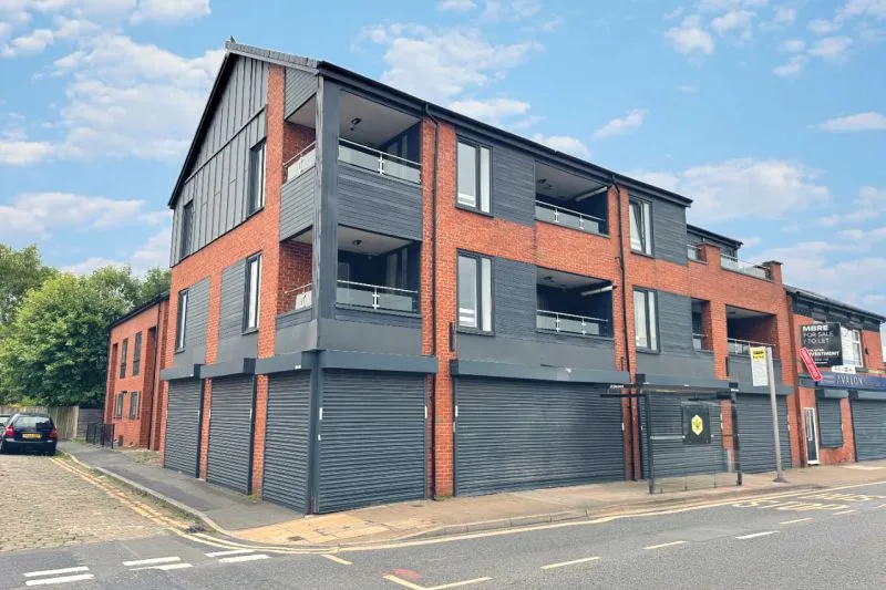 11 bed Block of Flats For Auction
