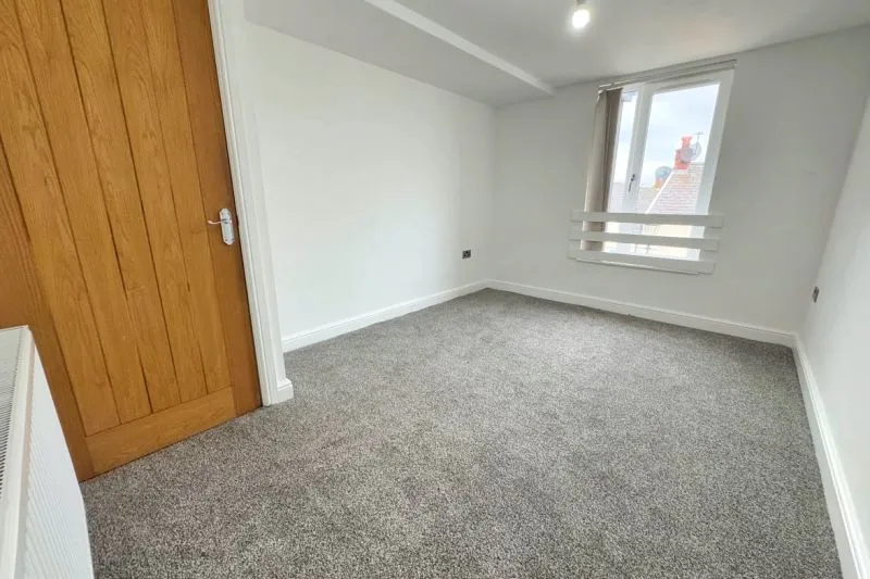 11 bed Block of Flats For Auction