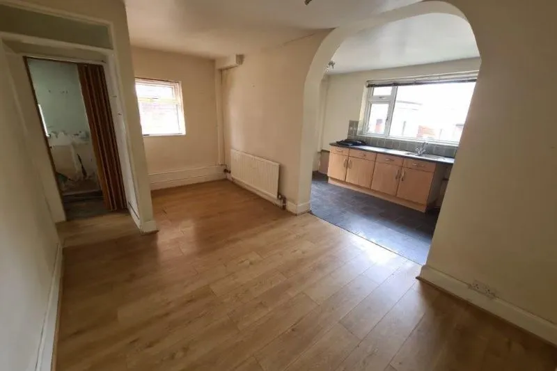 3 bed Semi-Detached House For Auction