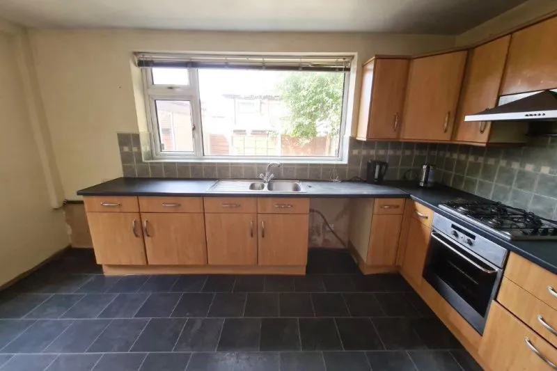 3 bed Semi-Detached House For Auction