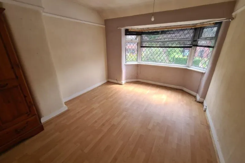 3 bed Semi-Detached House For Auction