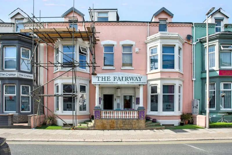 19 bed Commercial Building For Auction