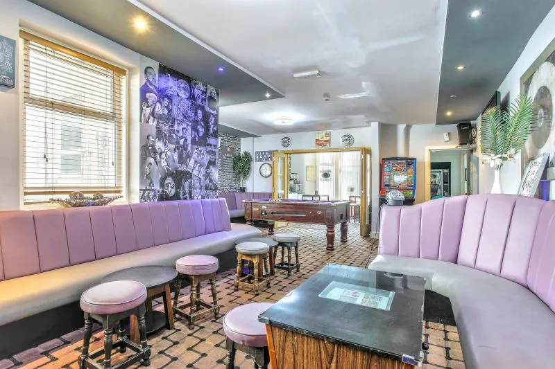 19 bed Commercial Building For Auction