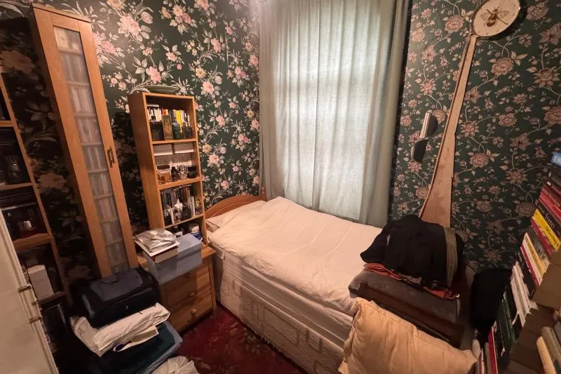 3 bed Terraced House For Auction