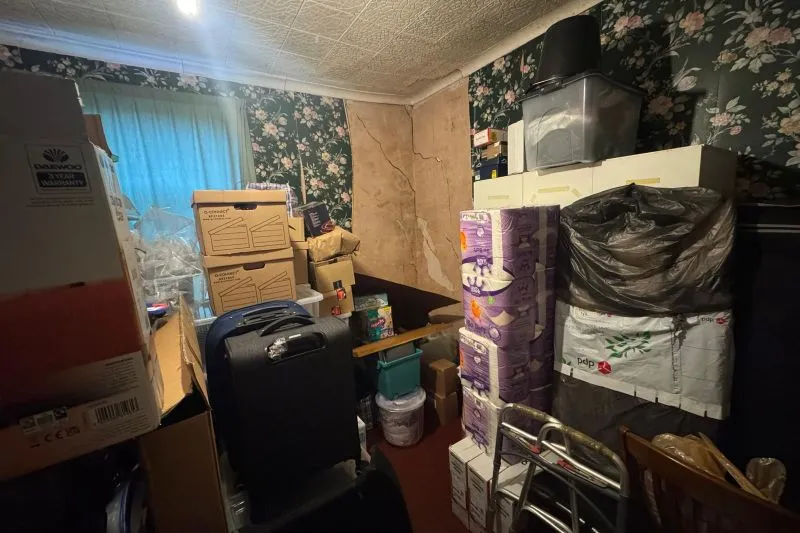 3 bed Terraced House For Auction