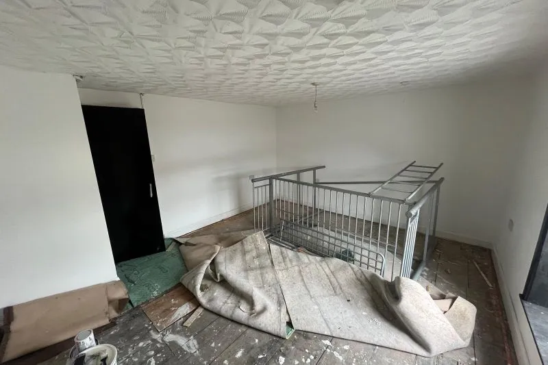 2 bed Terraced House For Auction