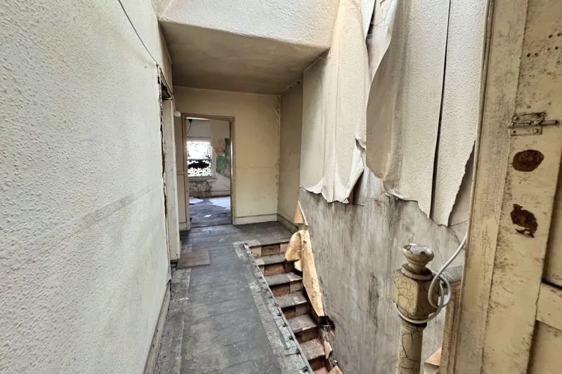 15 bed Mixed Use Commercial For Auction