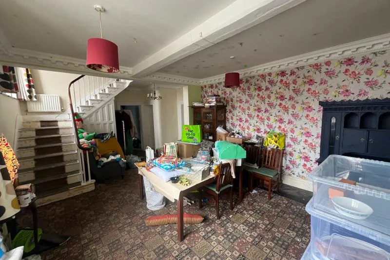 4 bed Detached House For Auction