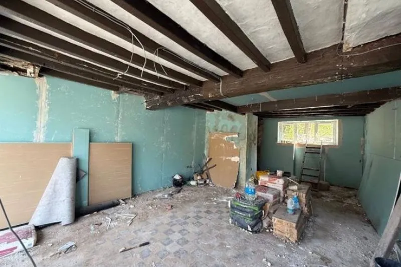 Commercial Building For Auction