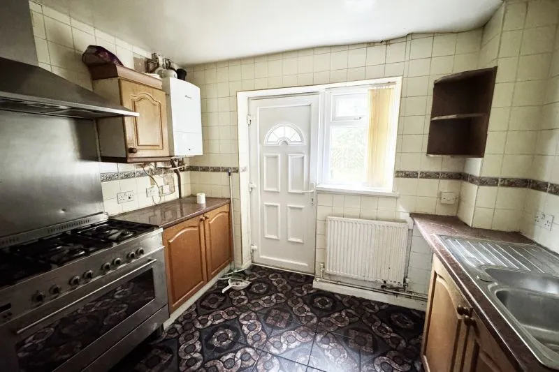 4 bed Semi-Detached House For Auction