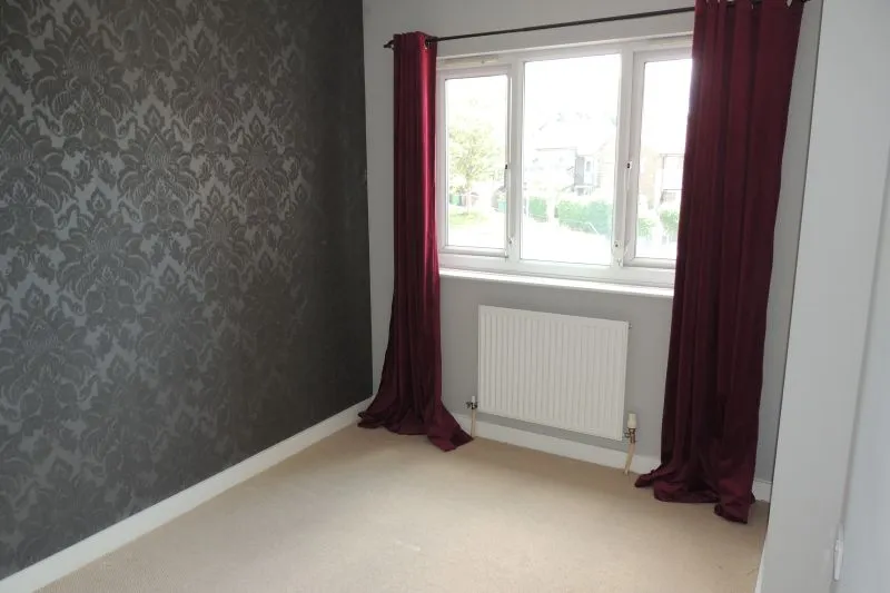 3 bed Townhouse House For Auction