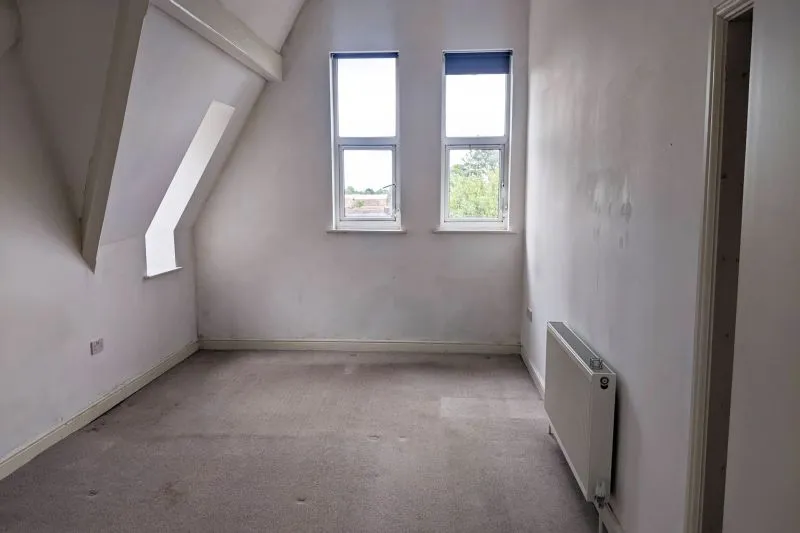 2 bed Apartment For Auction
