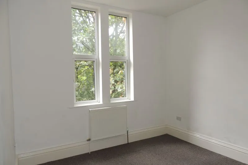 2 bed Apartment For Auction