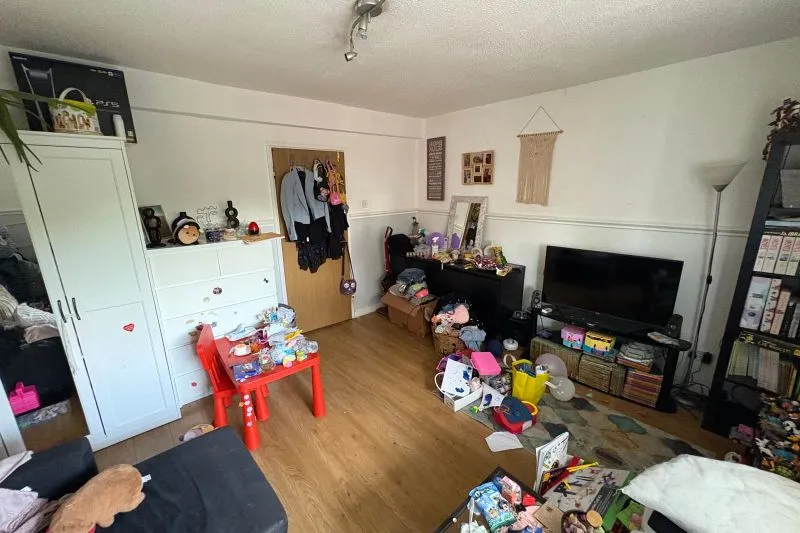 2 bed Apartment For Auction