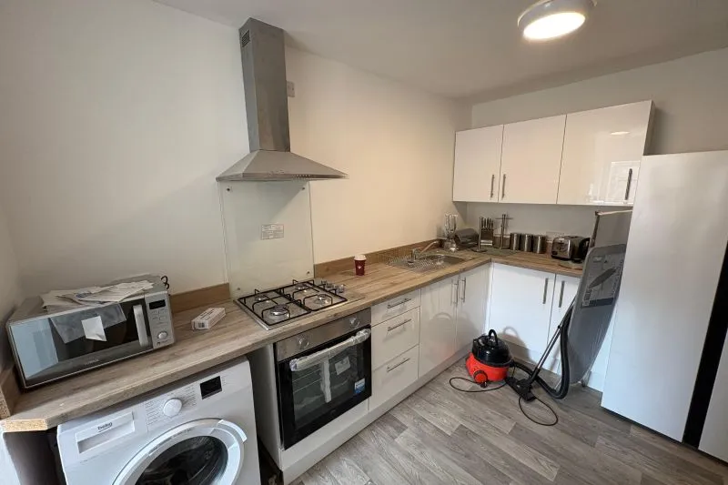 4 bed Terraced House For Auction