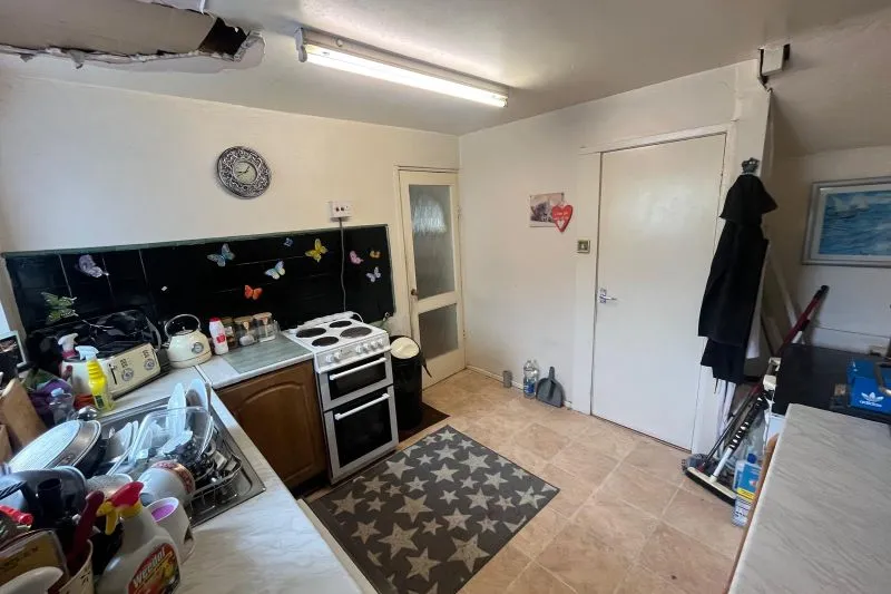 2 bed End Terrace House For Auction