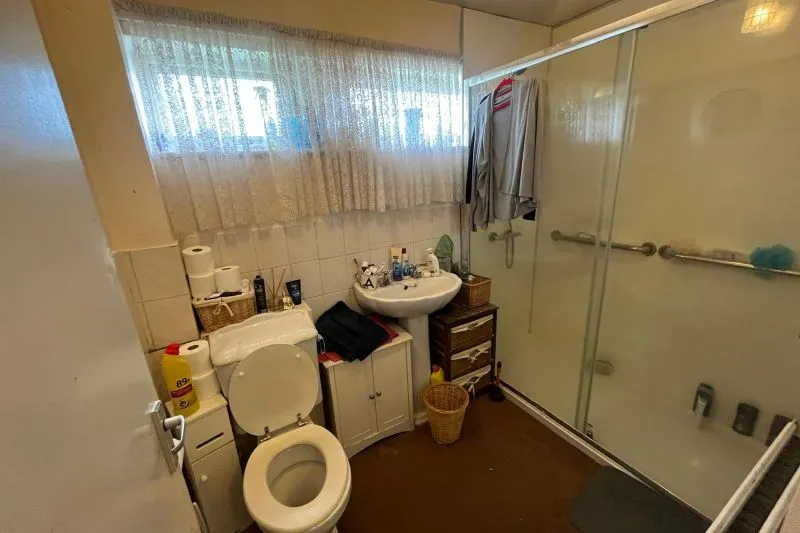 2 bed End Terrace House For Auction