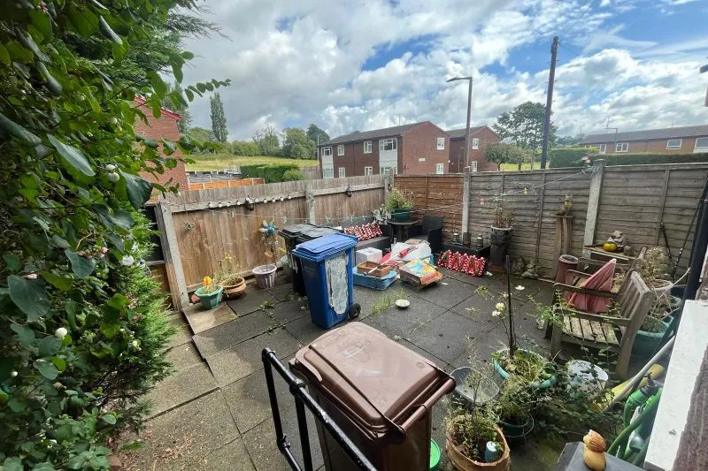 2 bed End Terrace House For Auction