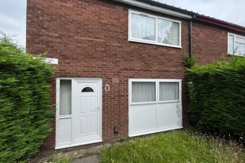 2 bed End Terrace House For Auction