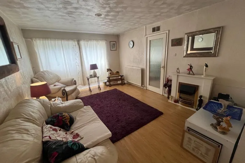 2 bed End Terrace House For Auction