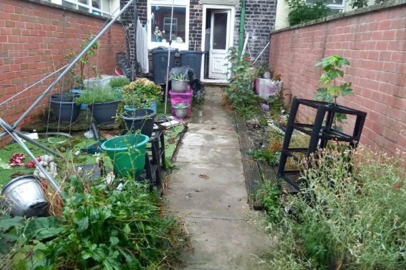 2 bed Terraced House For Auction