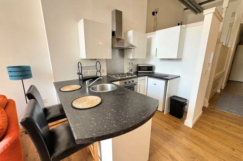 1 bed Studio Apartment For Auction