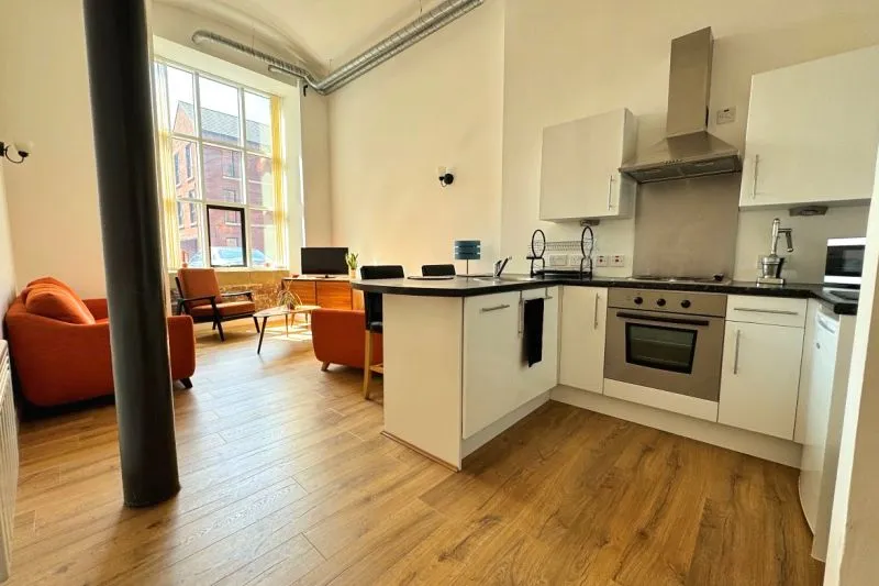 1 bed Studio Apartment For Auction