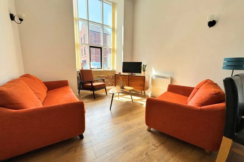 1 bed Studio Apartment For Auction