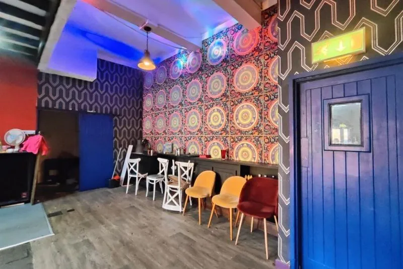 Restaurant Commercial For Auction