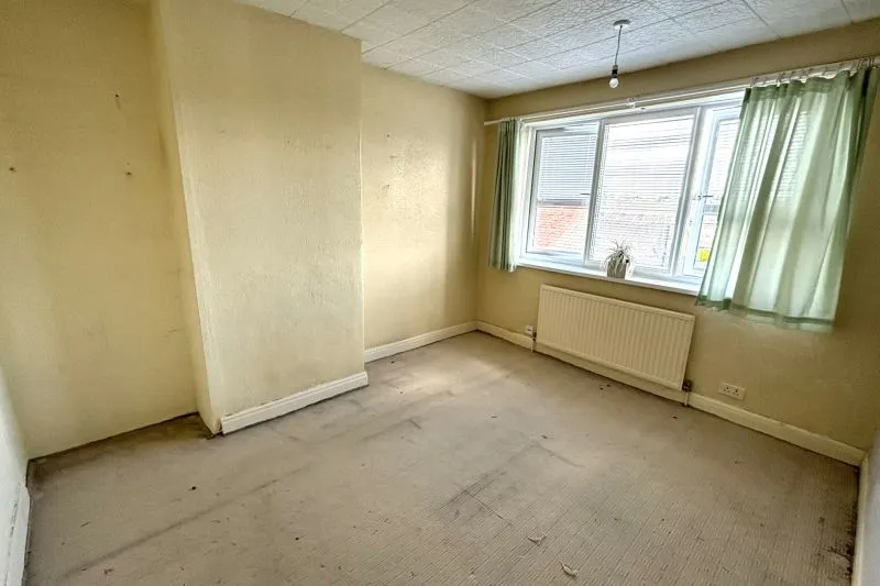 3 bed Semi-Detached House For Auction