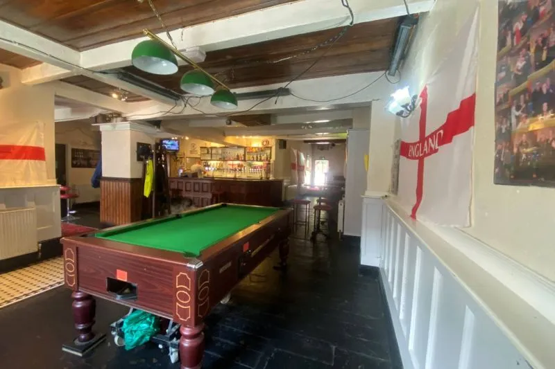 2 bed Pub Commercial For Auction