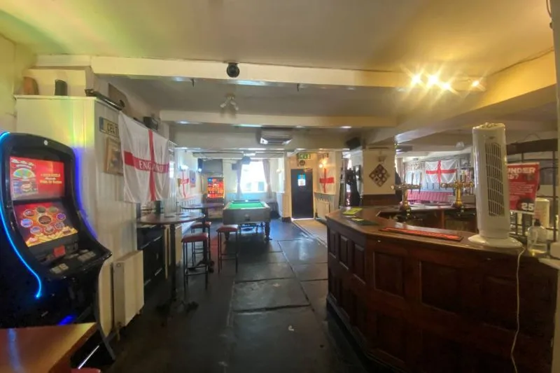2 bed Pub Commercial For Auction