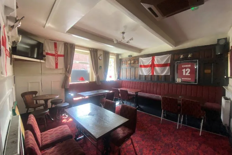 2 bed Pub Commercial For Auction