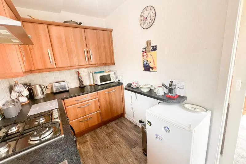 2 bed Semi-Detached House For Auction