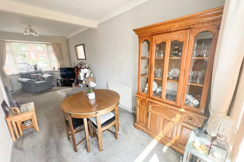 2 bed Semi-Detached House For Auction