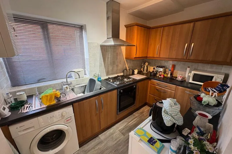 2 bed Semi-Detached House For Auction