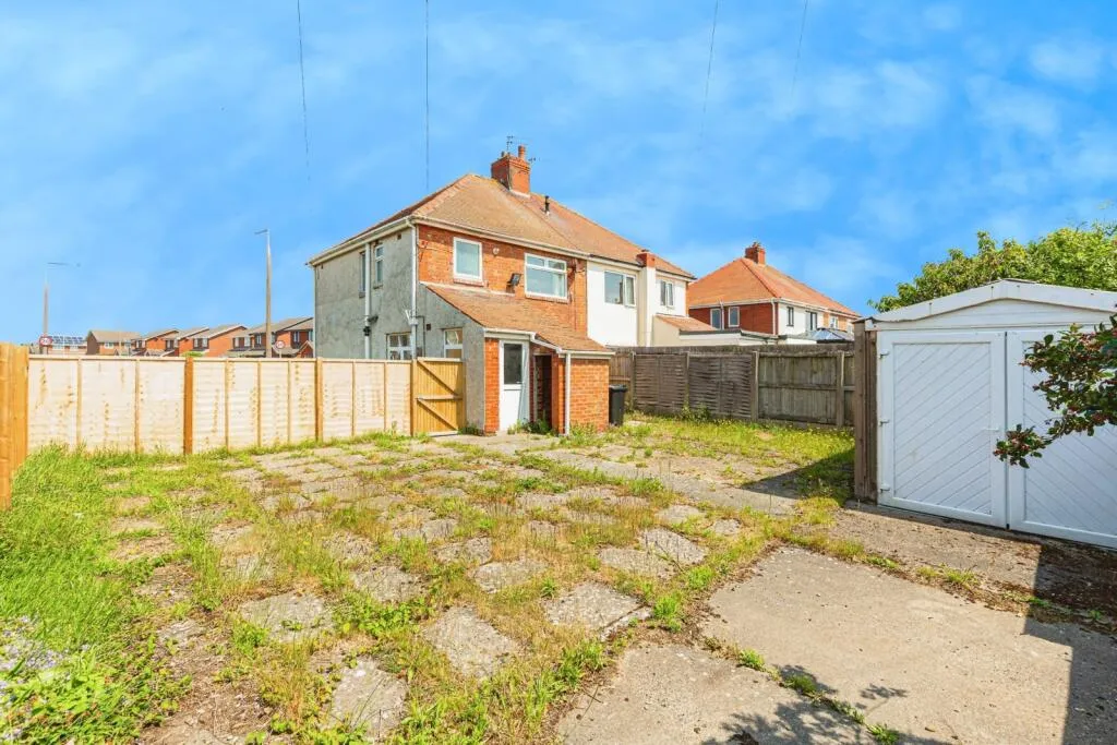3 bed Semi-Detached