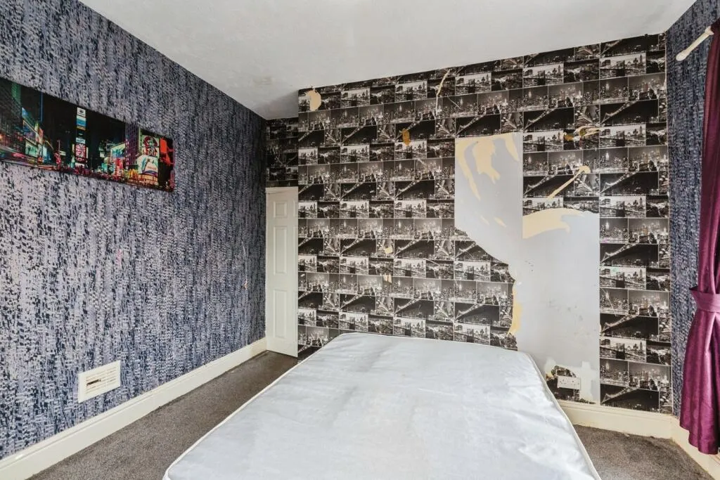 5 bed End of Terrace