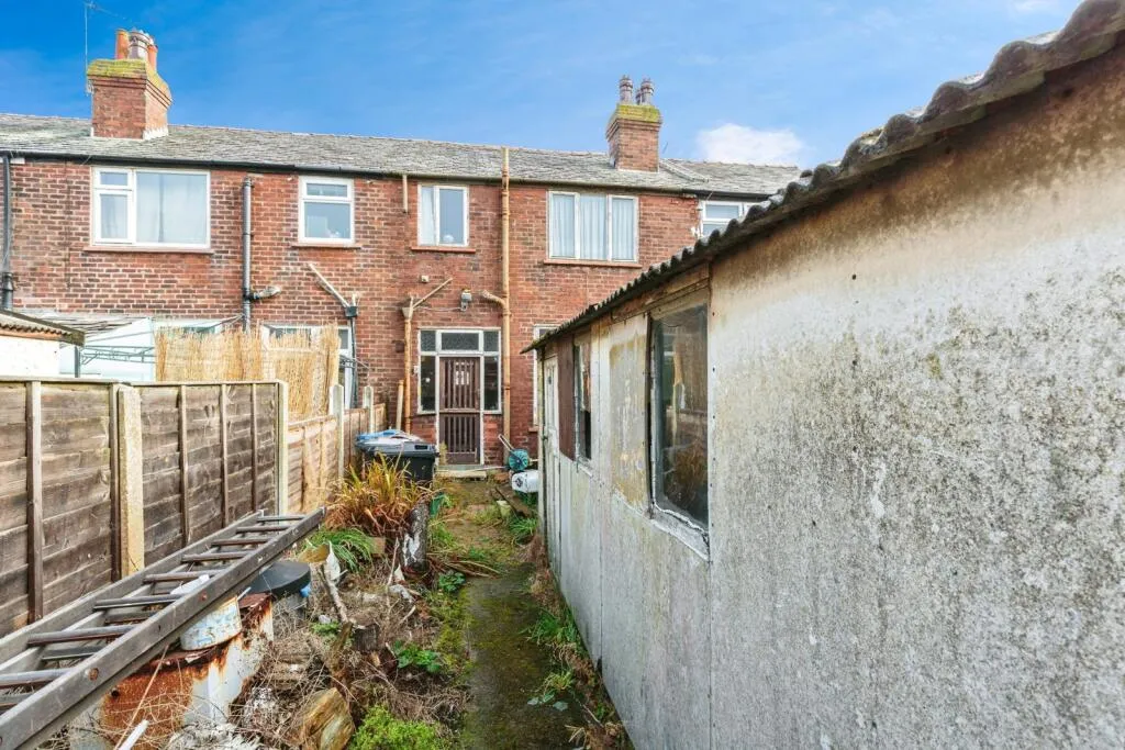 3 bed Terraced