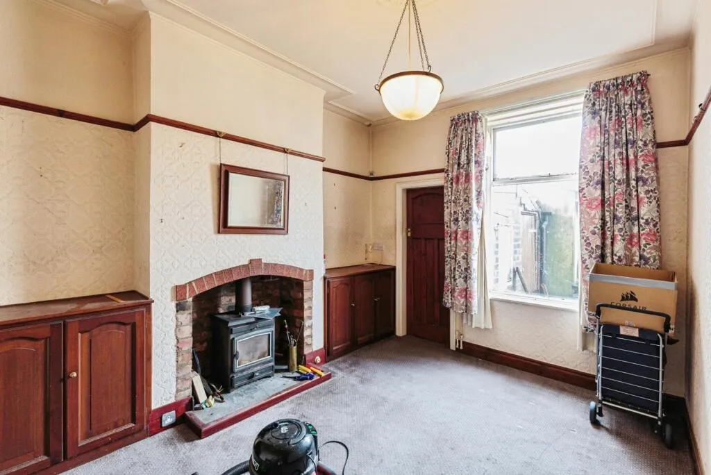 3 bed Terraced