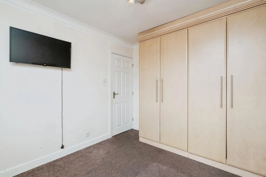 3 bed Terraced