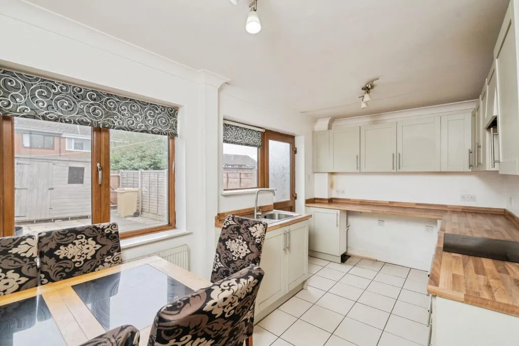 3 bed Terraced