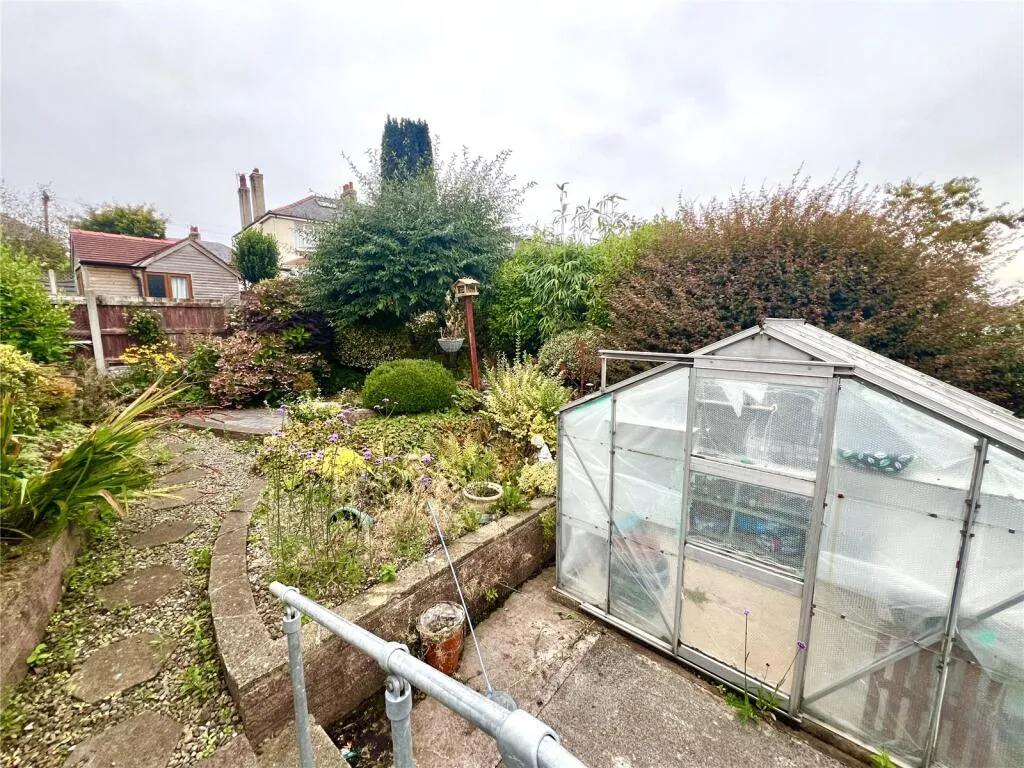 2 bed Semi-Detached Bungalow