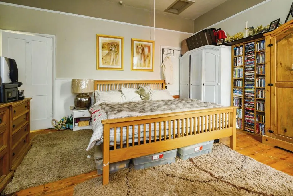 2 bed Terraced