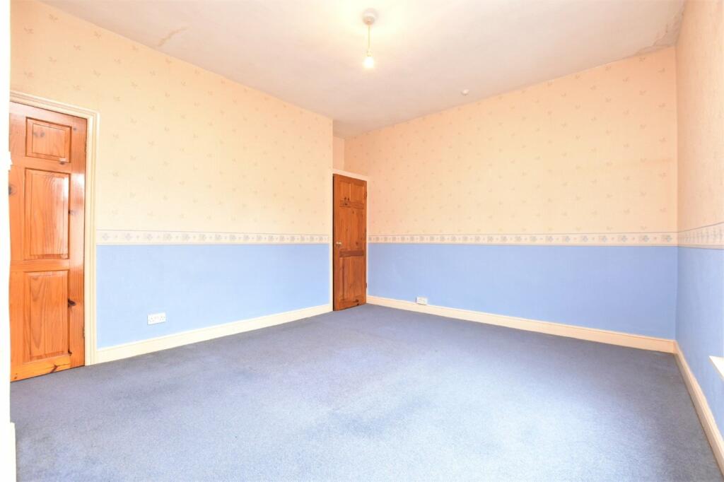 2 bed Terraced