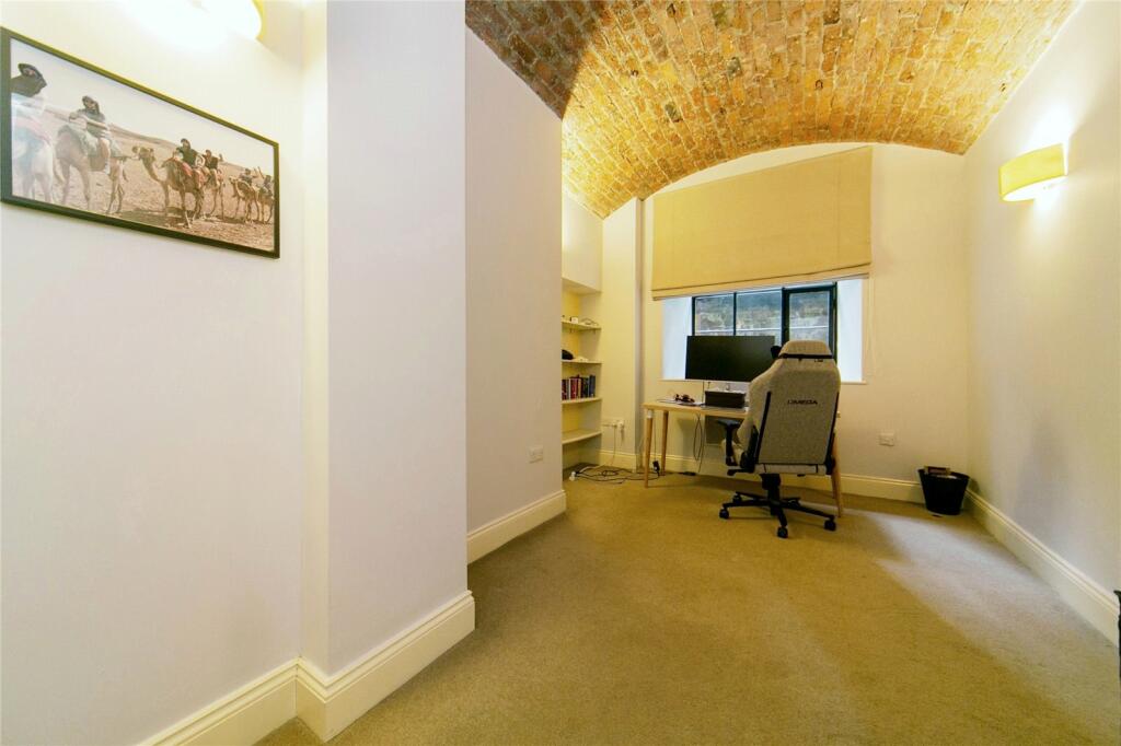 2 bed Apartment