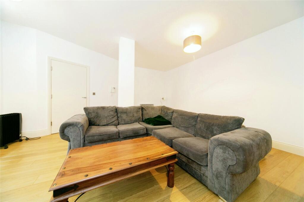 2 bed Apartment